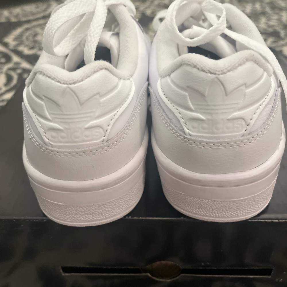 Adidas Classic White Trainers (Never Worn) Tried on once